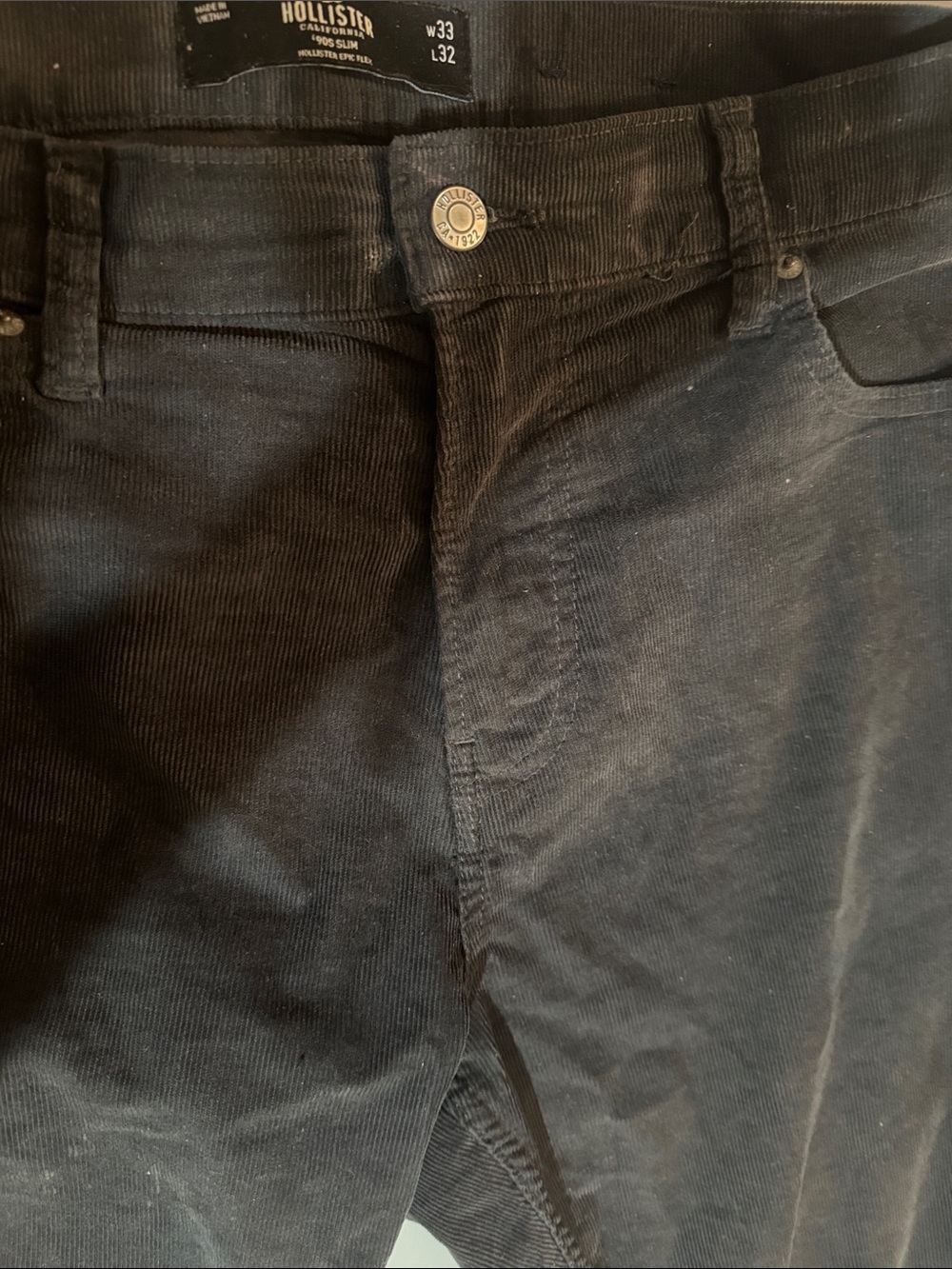 Hollister Men’s Black Corduroy Pants Slim Fit